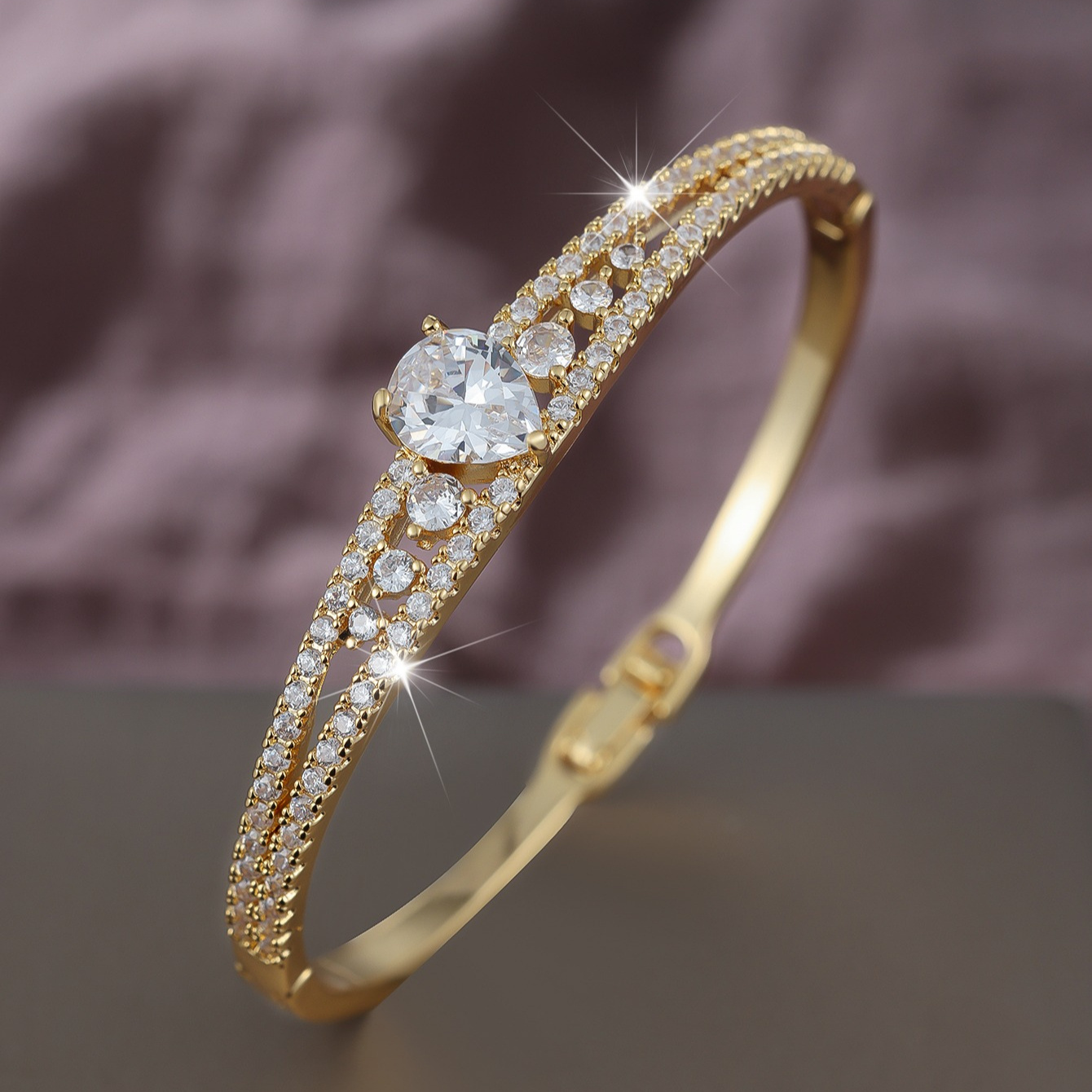 Stunning Court-Style Copper Bracelet with Zirconia
